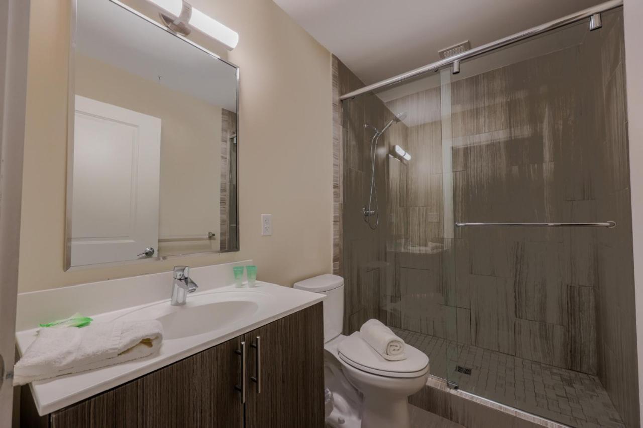 Luxury At 3br 2ba 200mbps Internet Boston