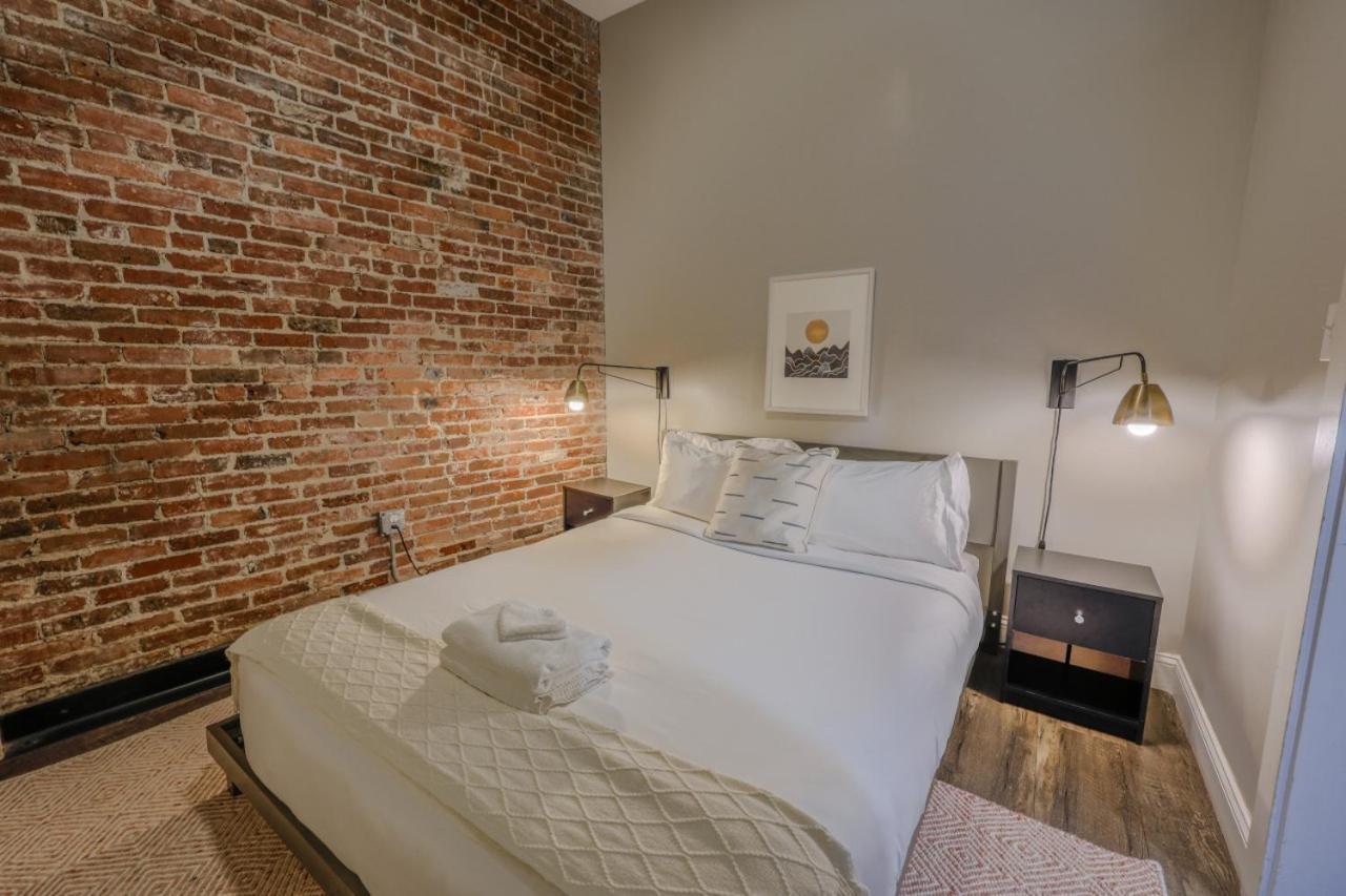 Luxury At 3br 2ba 200mbps Internet Boston